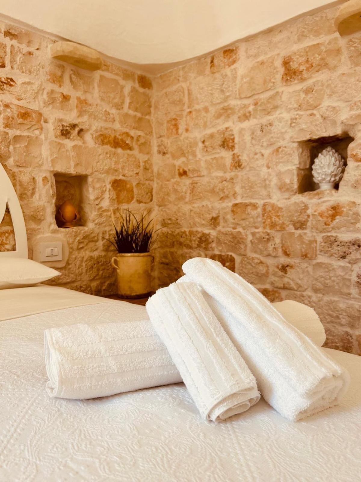 Trulli In Contrada - Monopoli Guest House Eksteriør bilde